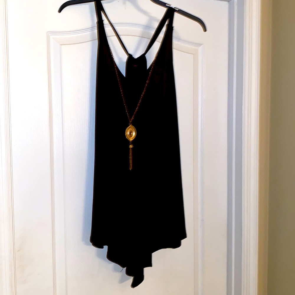 3x black blouse